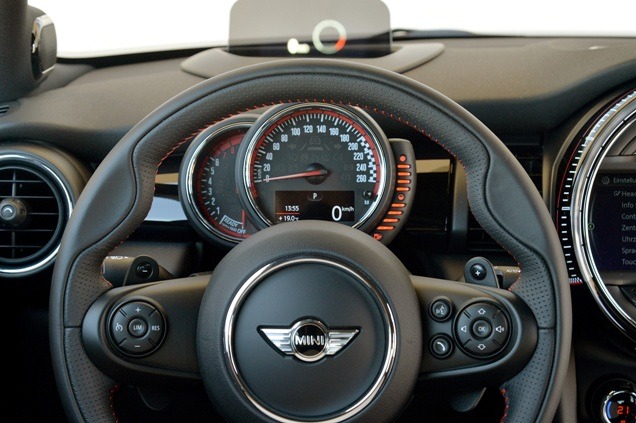  MINI John Cooper Works.