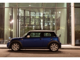   2014 : MINI   .