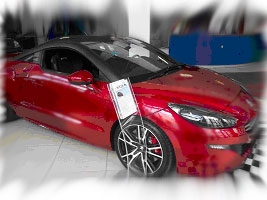   Peugeot RCZ R      