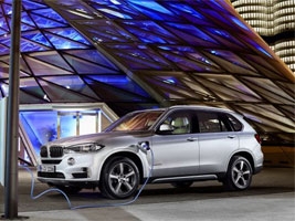 BMW X5 xDrive40e -      plug-in.