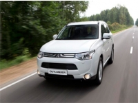 Mitsubishi Outlander:      42 700 