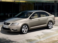  SEAT Toledo 1.2 TSI 105 ..   270 000  