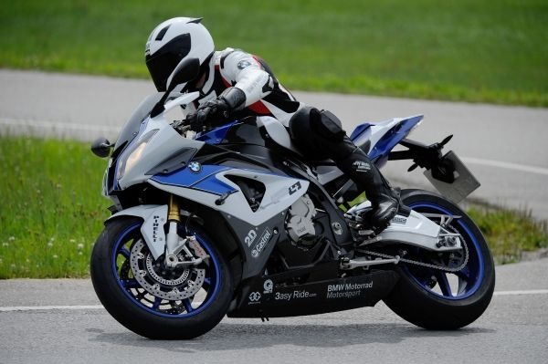 BMW Motorrad      ABS      .