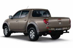 Mitsubishi L200 –   2010- !