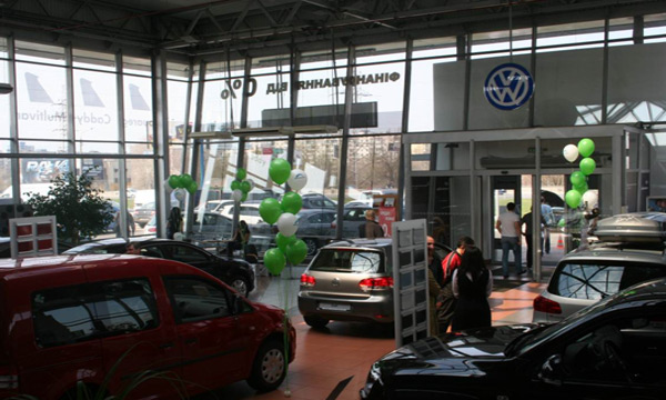 -     Volkswagen  .